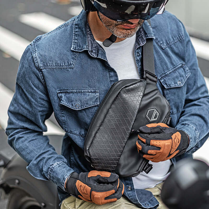 Crossbody Chest Shoulder bag backpack daypack for Hiking Motorcycle Scotter 3.5L